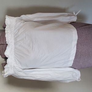 New Banana Republic Ruffle off the shoulder vintage inspired ruffle blouse